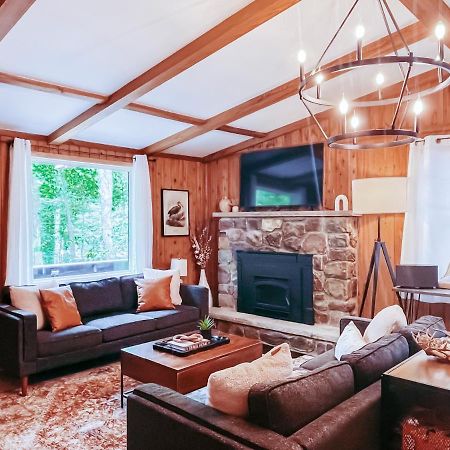 Stylish And Cozy Cabin, Walking Distance To Big Bass Lake Gouldsboro Экстерьер фото