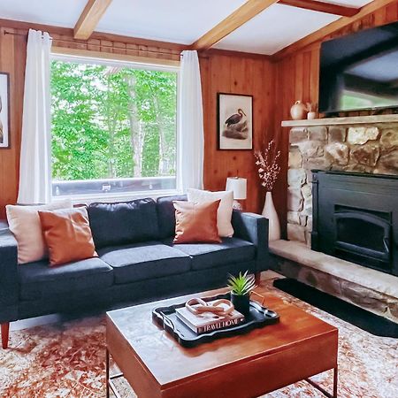 Stylish And Cozy Cabin, Walking Distance To Big Bass Lake Gouldsboro Экстерьер фото