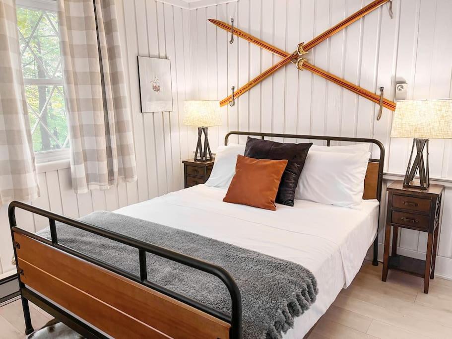 Stylish And Cozy Cabin, Walking Distance To Big Bass Lake Gouldsboro Экстерьер фото