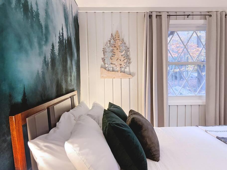 Stylish And Cozy Cabin, Walking Distance To Big Bass Lake Gouldsboro Экстерьер фото